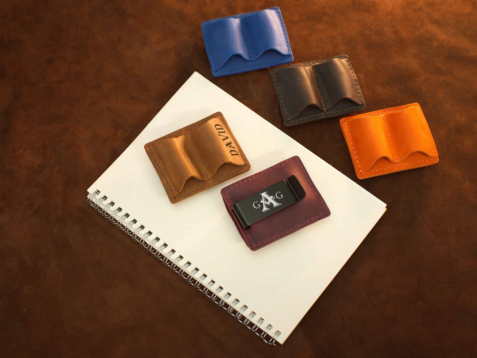 Leather pen loop interior detail, secure fit for pens and pencils