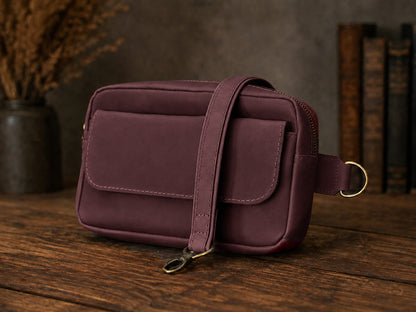 Personalized Leather Crossbody Pouch – Magnetic Quick-Access & Minimalist Style