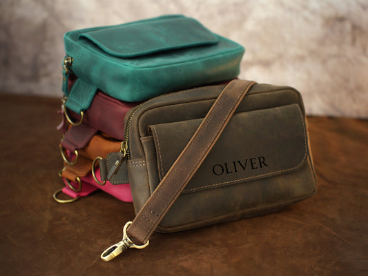 Personalized Leather Crossbody Pouch – Magnetic Quick-Access & Minimalist Style