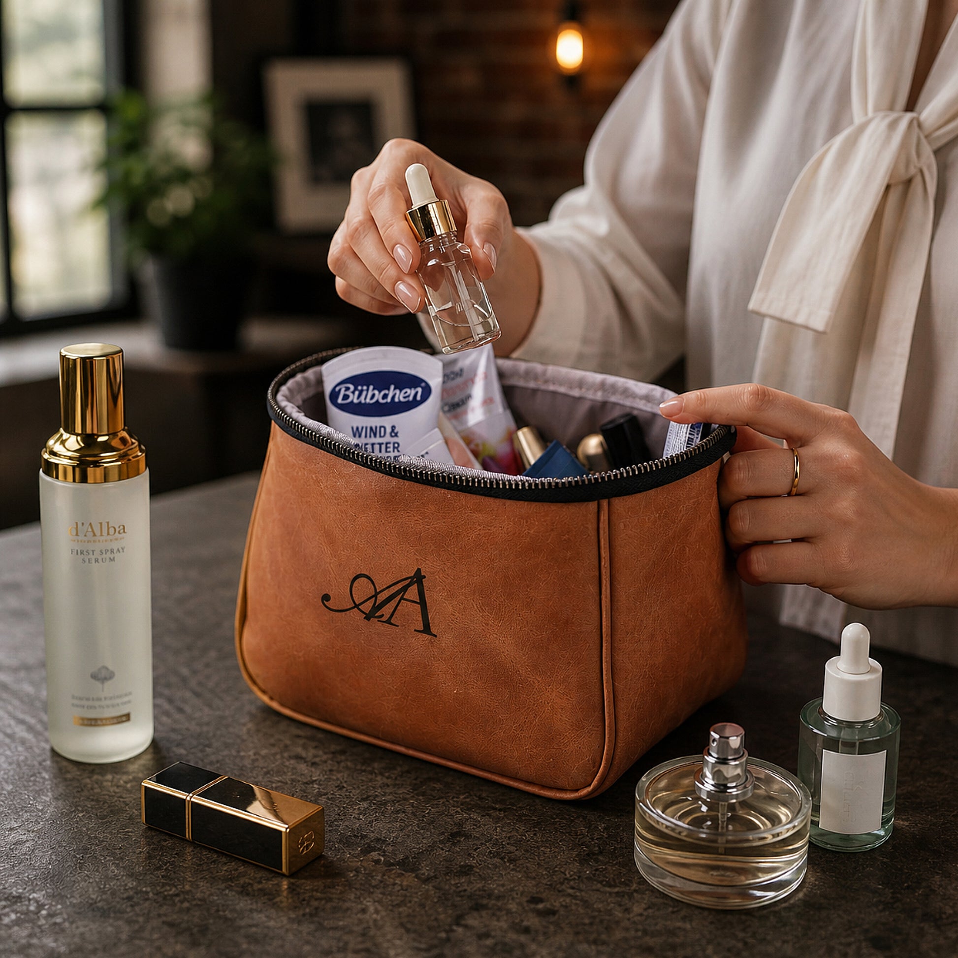 Handcrafted personalized leather toiletry bag – The Heritage by RokosStudio